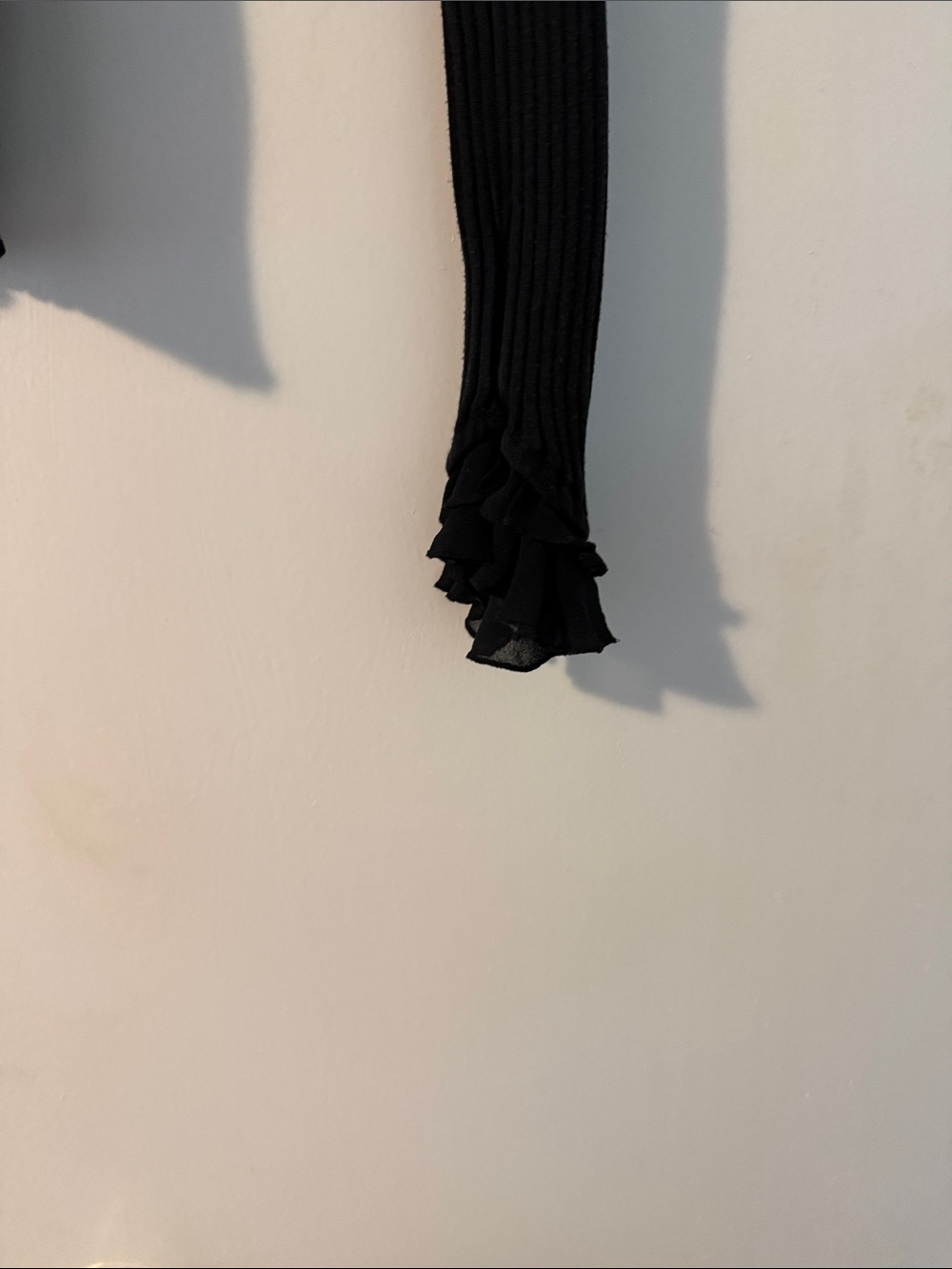 Black Ruffled Ribbed Long-Sleeve Top - Picture 3 of 4